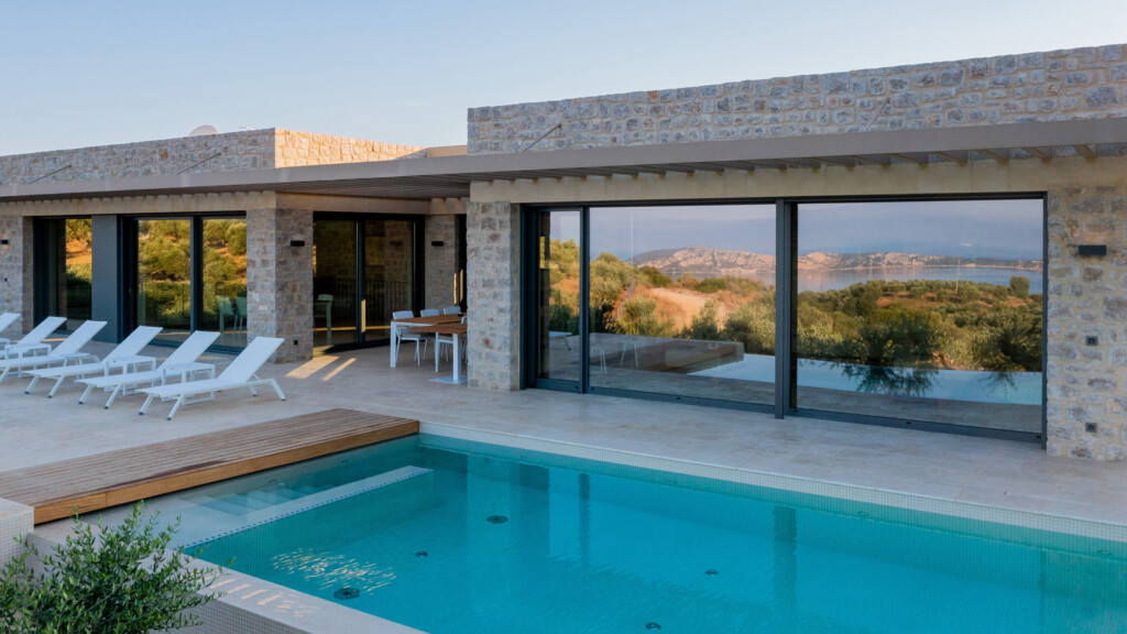 Messinian Nest Luxury Villas - 500 Niebla Beige