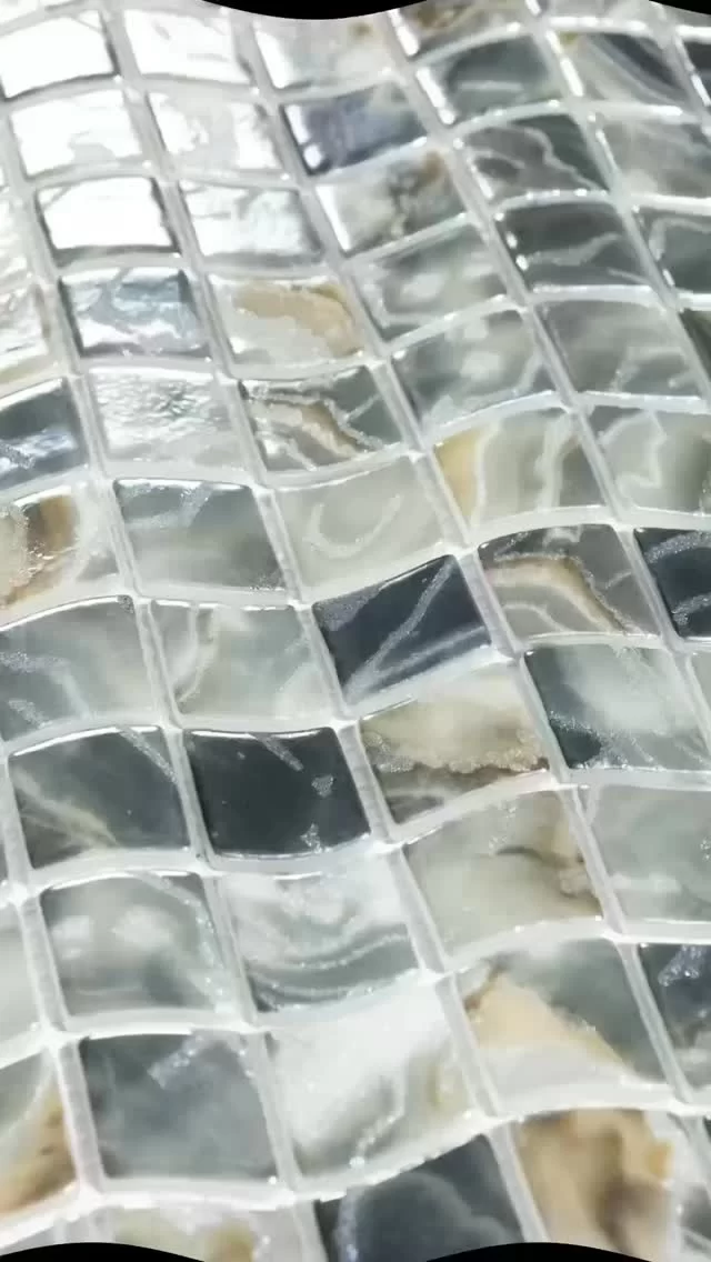 Coverings empieza mañana!No olvidéis visitarnos, ¡os esperamos con muchas novedades!Coverings starts tomorrow!Don’t forget to visit us — we’re excited to share lots of new things with you!#coverings @coveringsshow #vidrepur #mosaic #glassmosaic #swimmingpools #poolprojects #pooldesigns